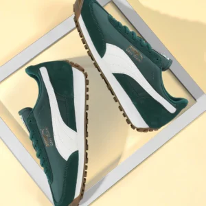 PUMA Easy Rider Vintage Sneakers For Men (Green , 13)
